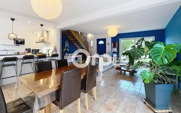 Maison à vendre    7 pièces • 152 m2 Saint-Pantaléon-de-Larche