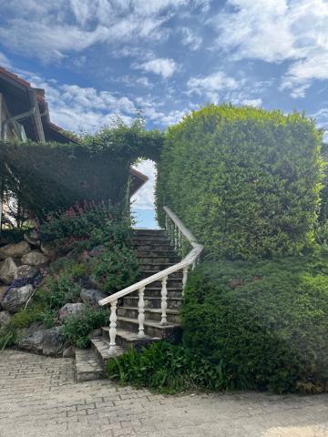 Villa 7 pièce(s) 152 m2 avec piscine chauffée