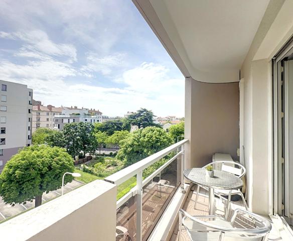 Appartement Lyon 3 pièces de 66 m² avec Balcon et sans vis-à-vis