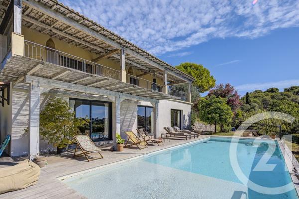 Maison à vendre  4 pièces - 220 m2 ANTIBES - 06