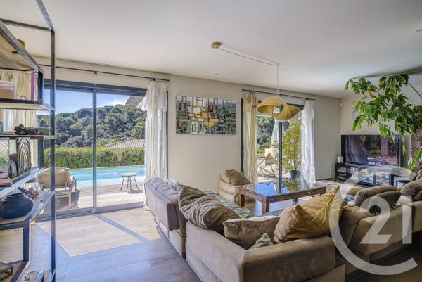 Maison à vendre  4 pièces - 220 m2 ANTIBES - 06