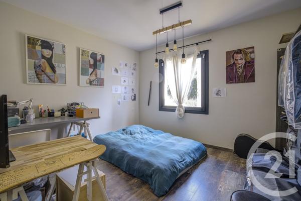 Maison à vendre  4 pièces - 220 m2 ANTIBES - 06