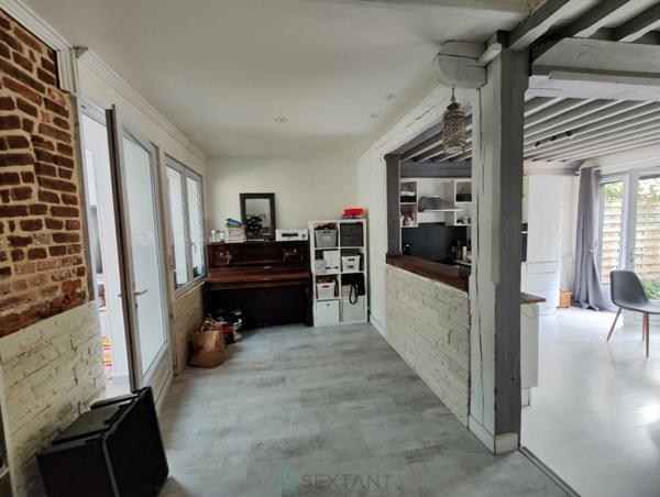 Charmante maison proche écoles et lycée  Jardin & terrasse