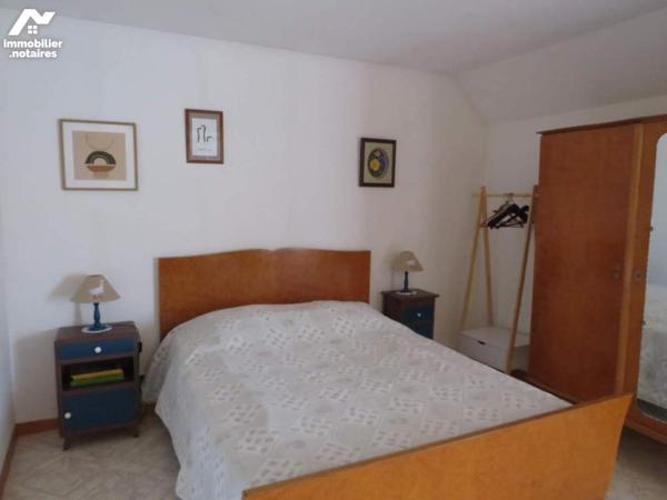 Maison d'habitation centre Loches avec dépendances