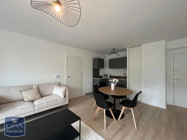 Appartement à louer 2 pièces 43.6m² Étampes (91150)