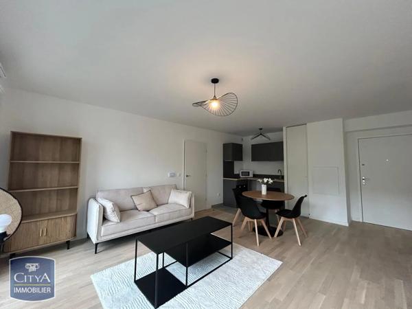 Appartement à louer 2 pièces 43.6m² Étampes (91150)