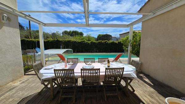 Maison familiale 200 m²,  5 chambres dt 2 au rdc, à 1 km du port du Brusc