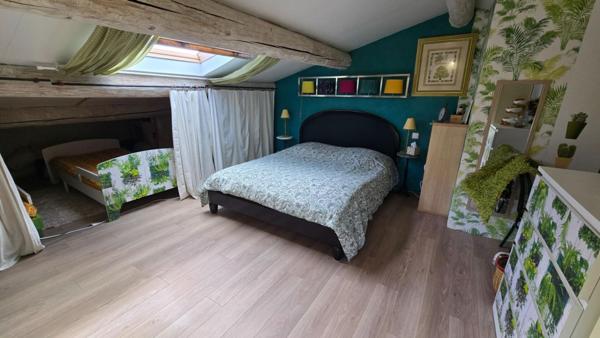 Maison familiale 200 m²,  5 chambres dt 2 au rdc, à 1 km du port du Brusc