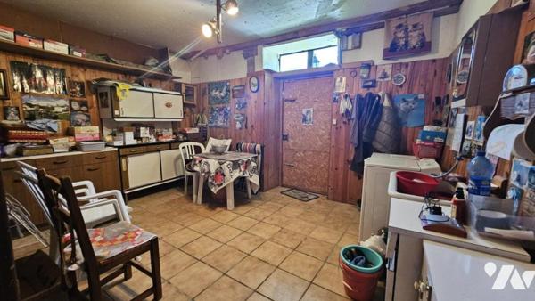 LA BIOLLE, corps de ferme de 112m2 au calme avec 9 000m2 de terrain agricole NON LOUE