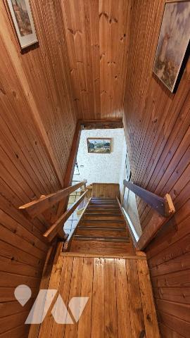 LA BIOLLE, corps de ferme de 112m2 au calme avec 9 000m2 de terrain agricole NON LOUE