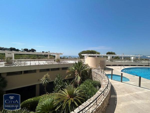 Appartement à louer 3 pièces 97.2m² Le Cannet (06110)