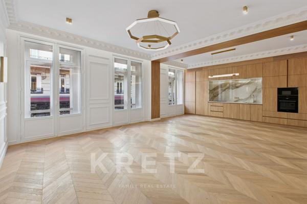 Appartement rénové de standing - Triangle d'or