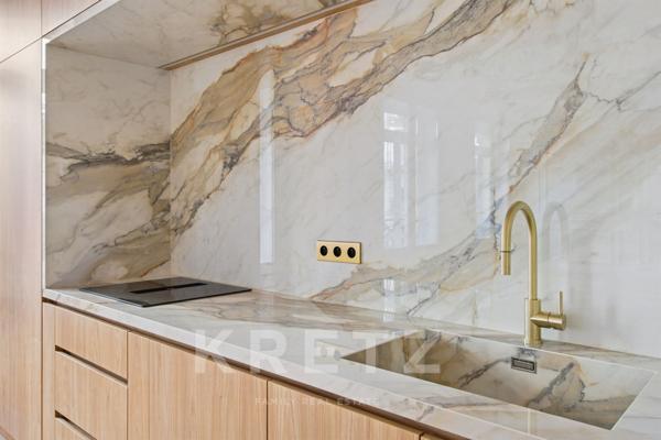 Appartement rénové de standing - Triangle d'or