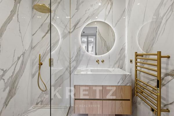 Appartement rénové de standing - Triangle d'or