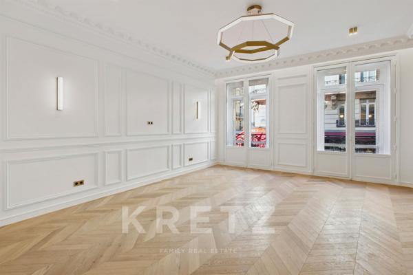 Appartement rénové de standing - Triangle d'or