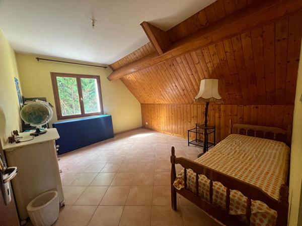 MAISON TRADITIONNELLE PROCHE GARE TGV  3MN