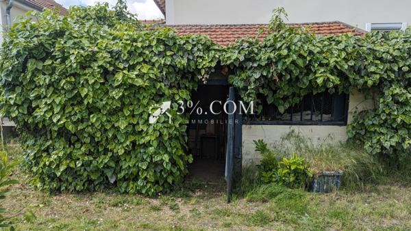 Maison sur Terrain 1063 m2 zone UDa CENTRE VILLE Achères Achères (78260)