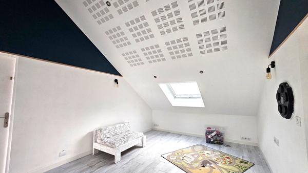 Maison - 11 pièces - 170 m²