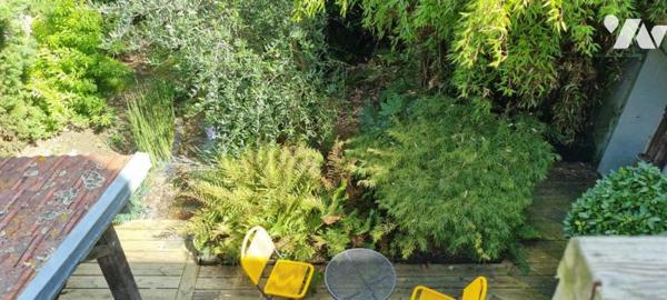 LA GUERCHE DE BGNE - Plein-centre-Maison atypique avec jardin