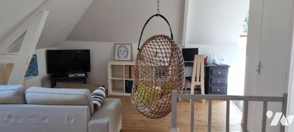 LA GUERCHE DE BGNE - Plein-centre-Maison atypique avec jardin