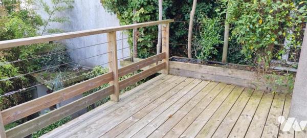 LA GUERCHE DE BGNE - Plein-centre-Maison atypique avec jardin