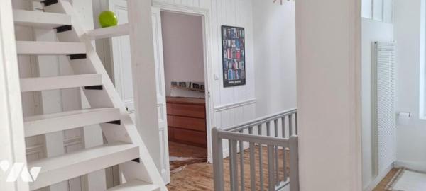 LA GUERCHE DE BGNE - Plein-centre-Maison atypique avec jardin