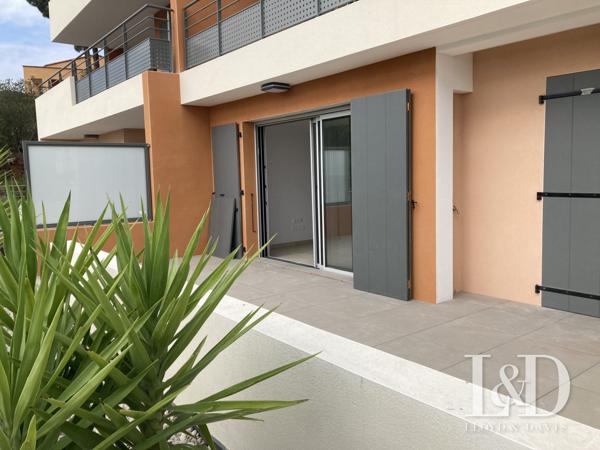 BEL APPARTEMENT SUR LES HAUTEURS DE COLLIOURE