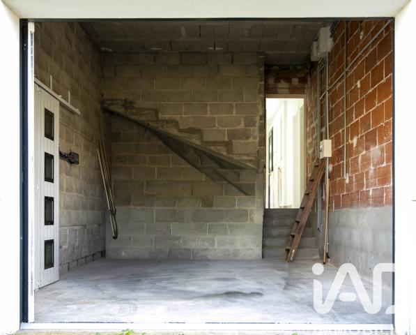 Maison à vendre 8 pièces 211 m² Courtisols