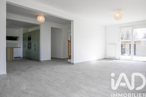 Maison à vendre 8 pièces 211 m² Courtisols