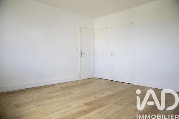 Maison à vendre 8 pièces 211 m² Courtisols