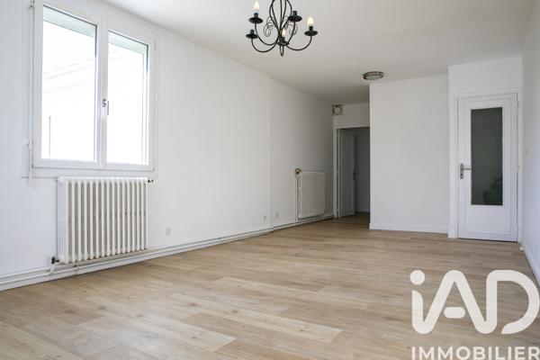 Maison à vendre 8 pièces 211 m² Courtisols