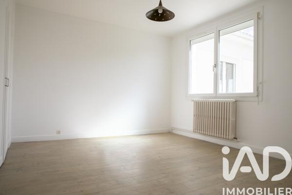 Maison à vendre 8 pièces 211 m² Courtisols