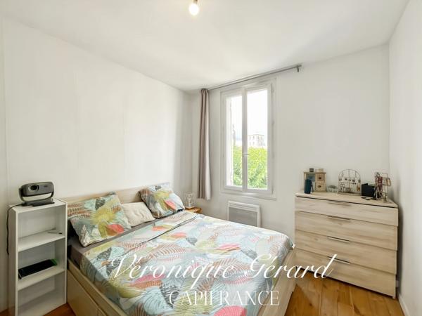 IDEAL Famille ou Investisseurs Maison en Pierre avec cours, jardin et grange