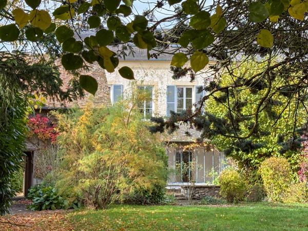 Pacy-sur-Eure (27120) Charmante maison bourgeoise de centre ville