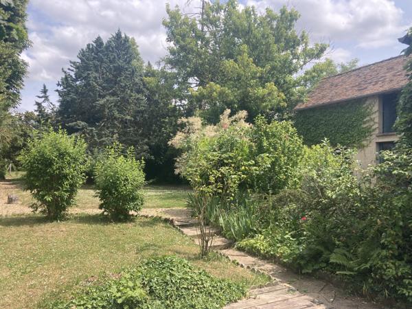 Pacy-sur-Eure (27120) Charmante maison bourgeoise de centre ville