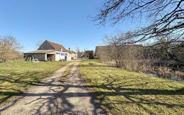 Maison à vendre    5 pièces •  Chabris