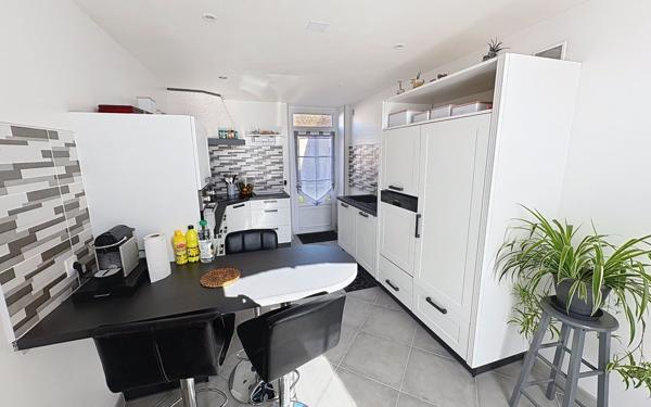 Maison à vendre    5 pièces •  Chabris