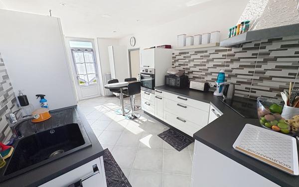 Maison à vendre    5 pièces •  Chabris