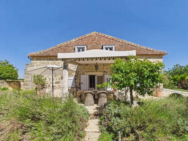 Propriété à la campagne avec piscine et 4,2 hectares de terrain