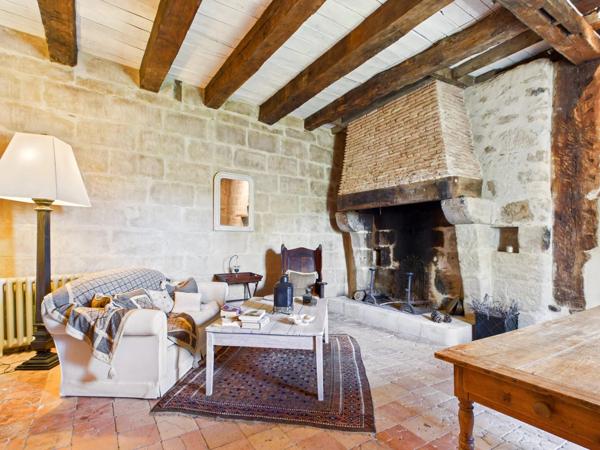 Propriété à la campagne avec piscine et 4,2 hectares de terrain