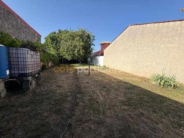 Vente
                Maison64 m² - 3 Pièces -
                    LUCON (85400)