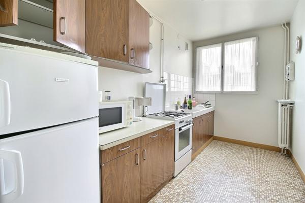 Appartement 4 pièces lumineux avec vue sur Paris à Bécon, Courbevoie