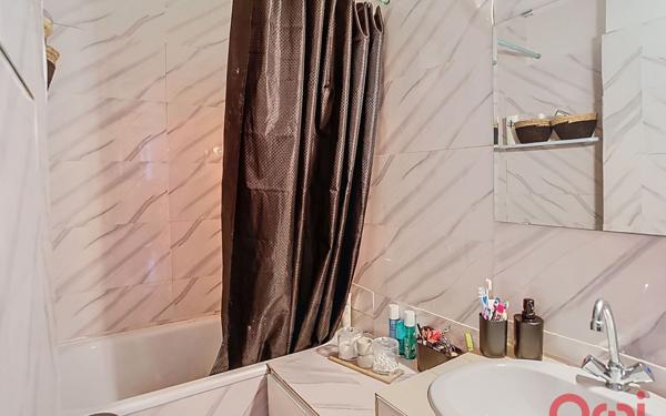 Appartement à vendre    3 pièces • 65,54 m2 Le Pontet