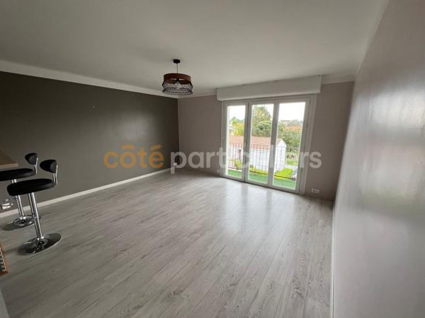 Vente
                Appartement49 m² - 2 Pièces -
                    LA ROCHE SUR YON (85000)