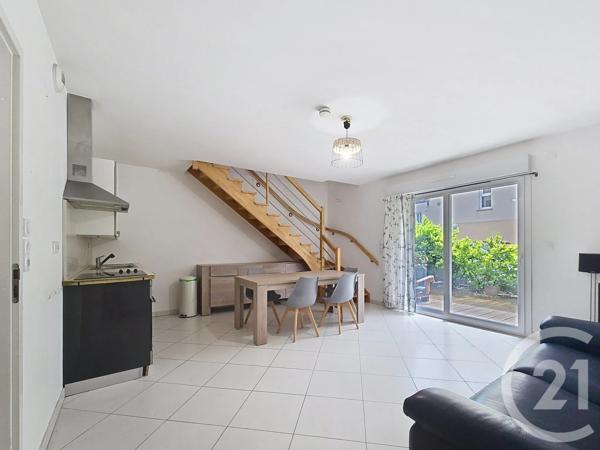 Appartement à vendre  3 pièces - 66,30 m 2   TROYES  - 10