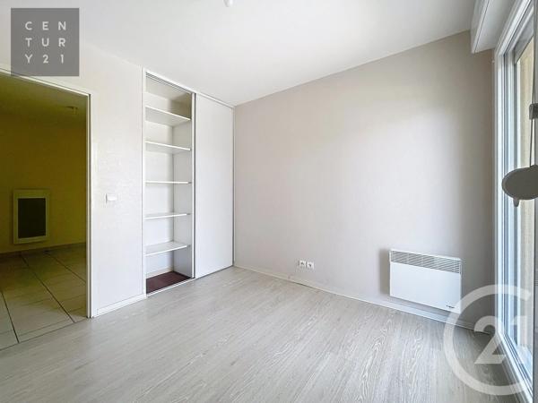 Appartement à vendre  3 pièces - 66,30 m 2   TROYES  - 10