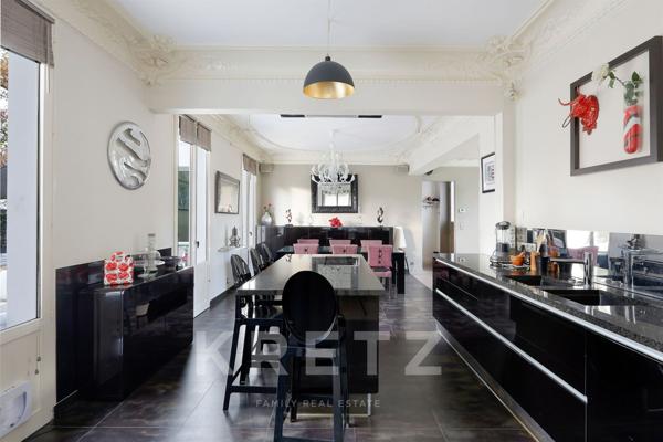 A vendre - Maison familiale avec piscine dans quartier recherché - Le Vésinet