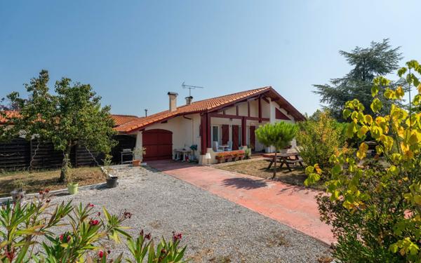 Maison à vendre    4 pièces •  Biscarrosse