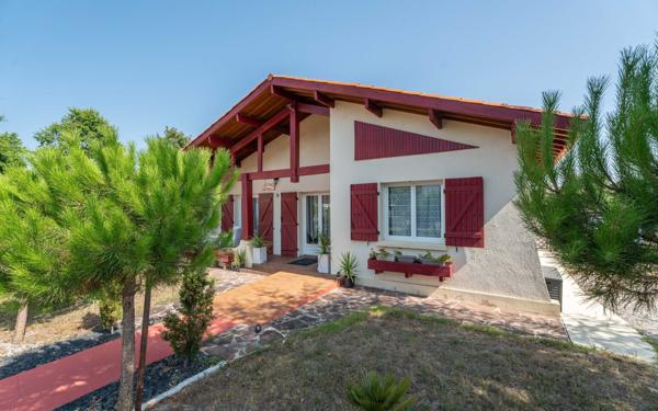 Maison à vendre    4 pièces •  Biscarrosse