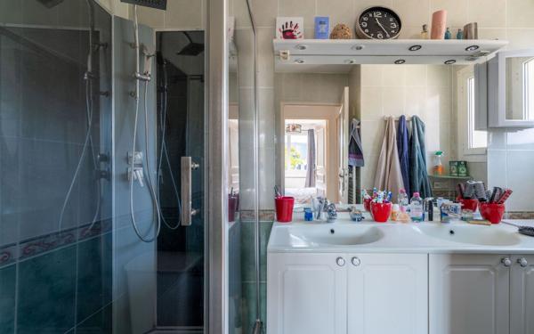 Maison à vendre    4 pièces •  Biscarrosse